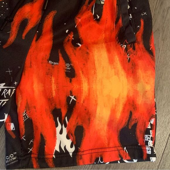 REASON shorts boys medium black red orange flames elastic waist polyester - Picture 4 of 7